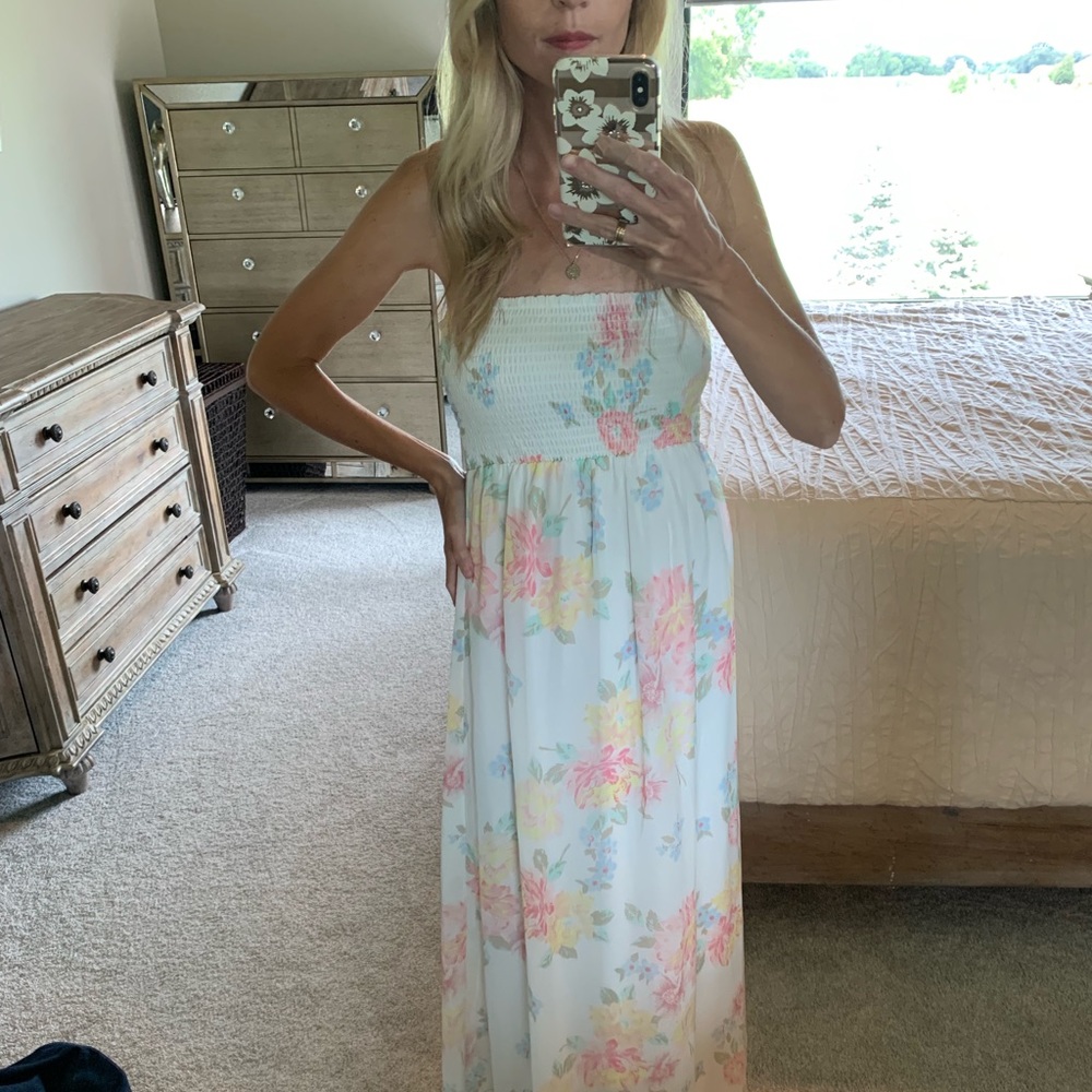 White floral maxi
